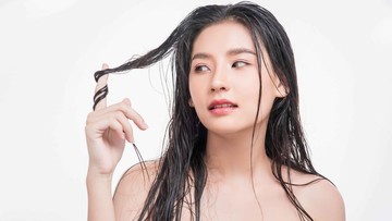 5-tips-mengatasi-rambut-yang-cepat-lepek,-jadi-tampil-percaya-diri-seharian!