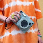 FUJIFILM Rilis instax WIDE 400 dengan Fitur Self Timer dan Format Film Lebar