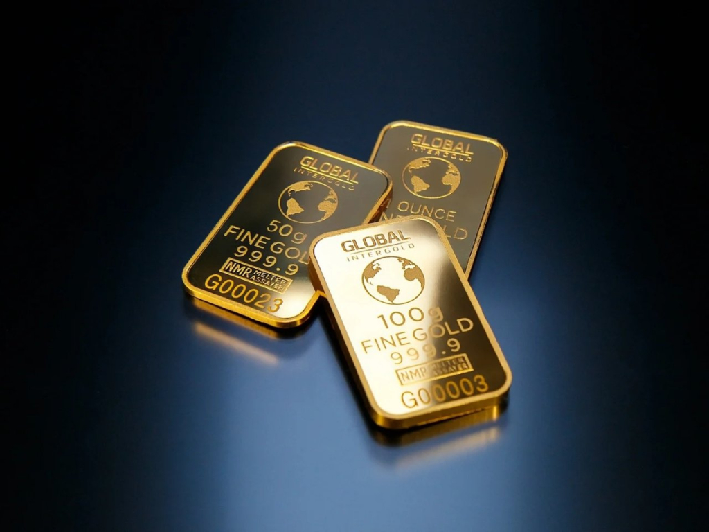 maybank-gandeng-pegadaian-hadirkan-fitur-cetak-emas-dari-mobile-banking