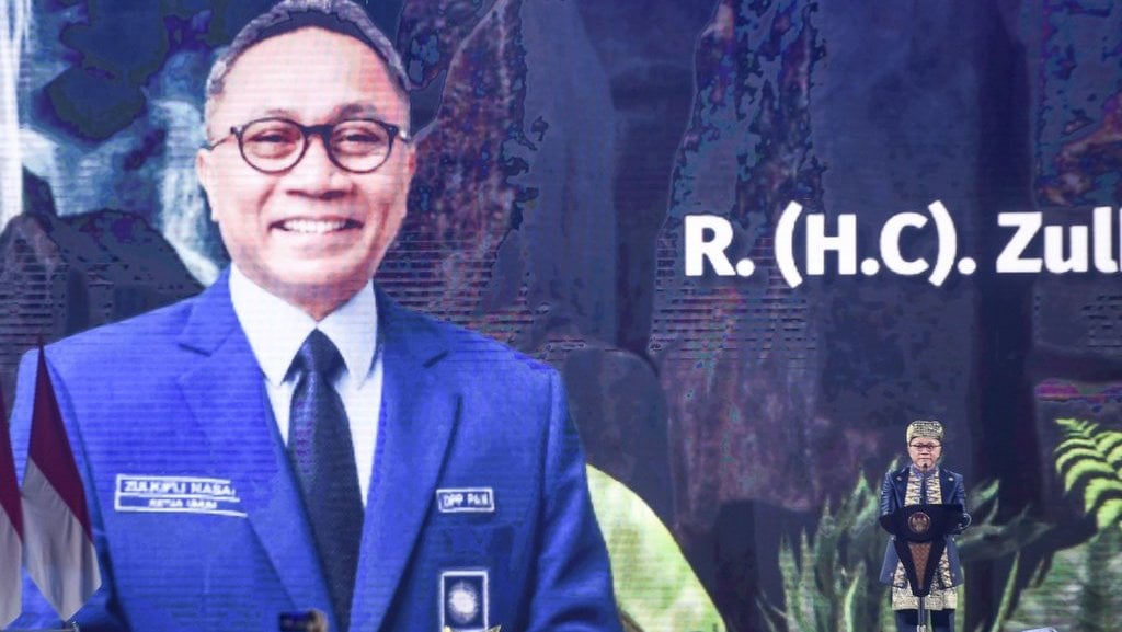 terpilih-lagi-jadi-ketum-pan,-zulhas-targetkan-menang-pilkada