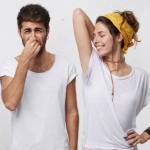 8 Cara Menghilangkan Bau Ketiak Secara Alami, Makin PD dan Nggak Risi!