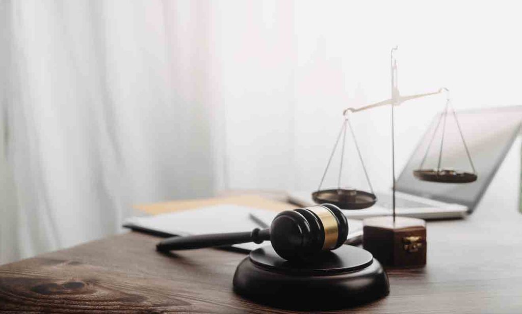 profil-palti-hutabarat-relawan-ganjar,-disidang-kasus-apa?