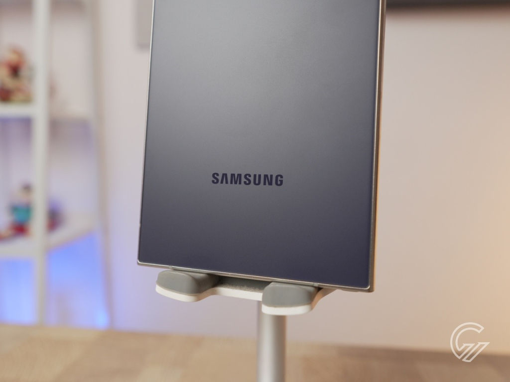 samsung-pertahankan-peringkat-pertama-di-pasar-handphone-global-pada-kuartal-kedua-2024