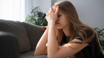 menurut-psikologi,-ini-5-tanda-kamu-tanpa-sadar-telah-bersikap-toxic-pada-diri-sendiri