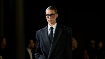 5-prediksi-tren-fashion-dari-paris-fashion-week-spring/summer-2025