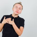 7 Gejala Angin Duduk, Penyebab dan Cara Mengatasinya