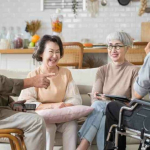 13 Rekomendasi Vitamin untuk Lansia, Baik untuk Tulang!