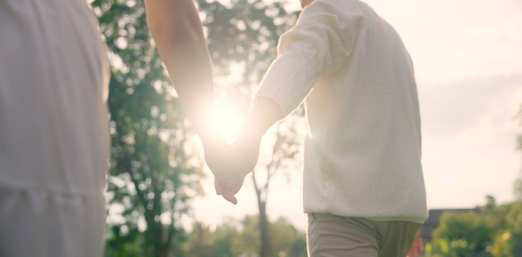 perempuan-dan-ekspektasi-sosial:-riset-tunjukkan-pengaruh-media-sosial-pada-keputusan-‘childfree’