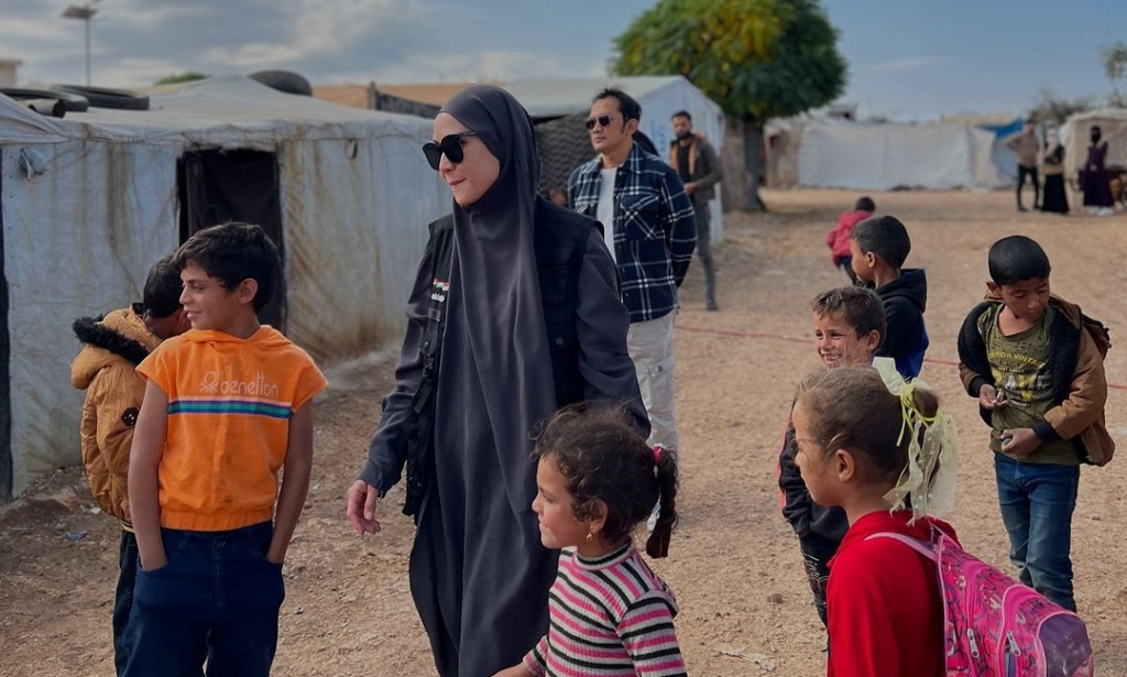 minta-kado-ulang-tahun-tak-biasa,-zaskia-adya-mecca-kunjungi-kamp-suriah