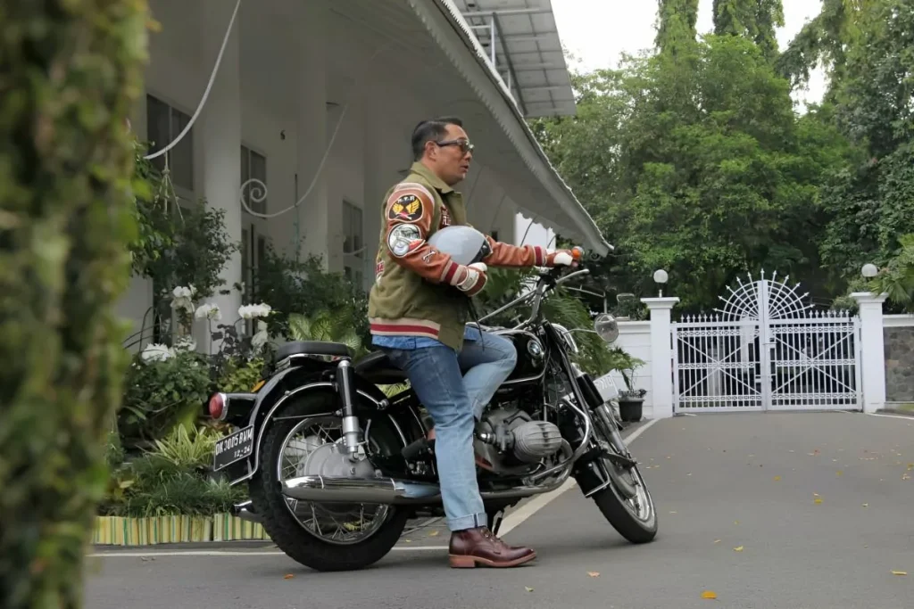 ridwan-kamil-“ditelantarkan”-kim-plus? 