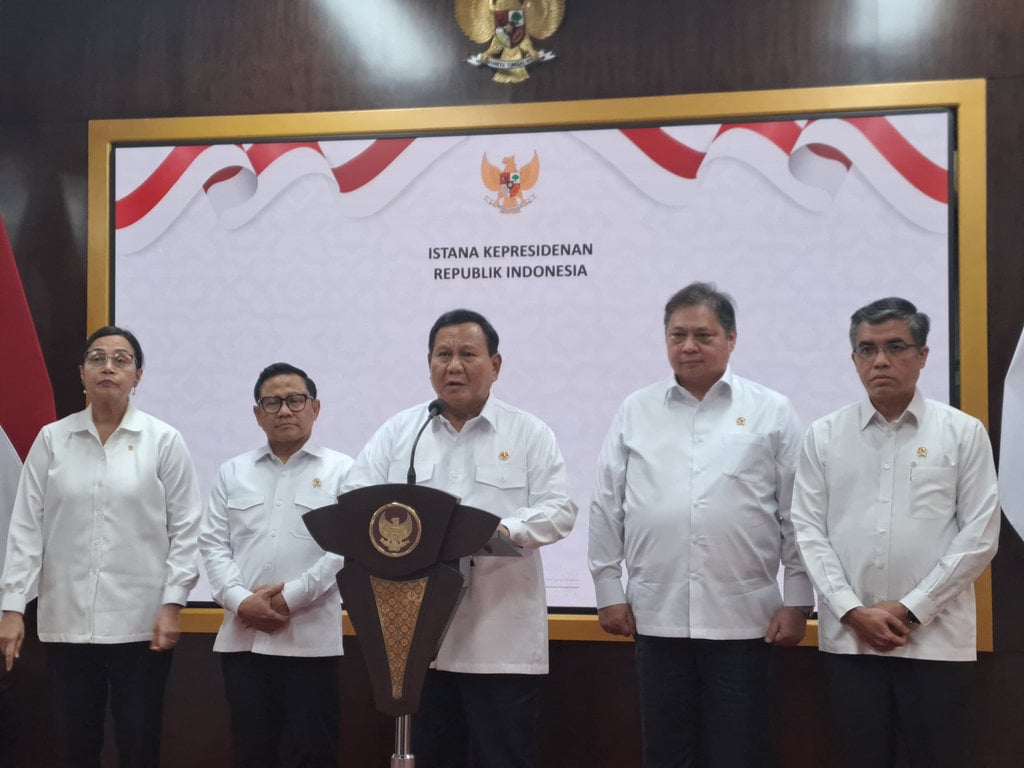 prabowo:-biaya-makan-bergizi-dari-rp15-ribu-jadi-rp-10-ribu