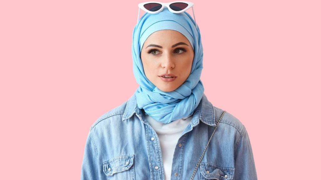 9-rekomendasi-jilbab-yang-cocok-untuk-baju-warna-biru