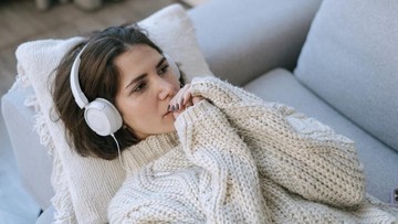 ternyata-satu-kebiasaan-anak-muda-ini-bisa-menjadi-pemicu-otak-lemot,-apa-itu?