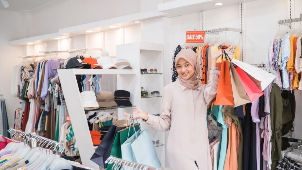 harga-baju-lebaran-“raya-series”-terlalu-mahal-dan-selalu-sold-out?-coba-5-alternatif-ini!