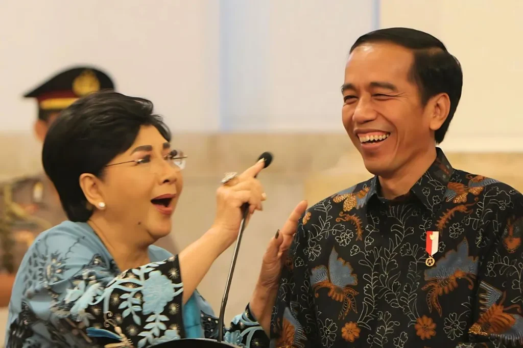 titiek-puspa:-‘pinnacle’-nyanyian-soeharto?