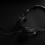 5 Lagu tentang Cinta Bertepuk Sebelah Tangan yang Mewakili Perasaan Galaumu!