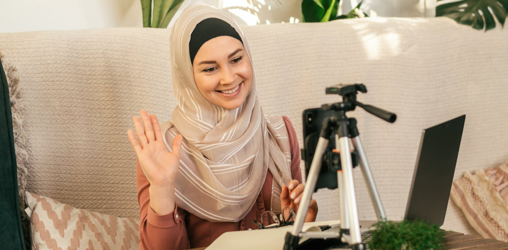 tubuh-perempuan-muslim-di-instagram-jadi-arena-pergulatan-kesalehan-dan-kecantikan