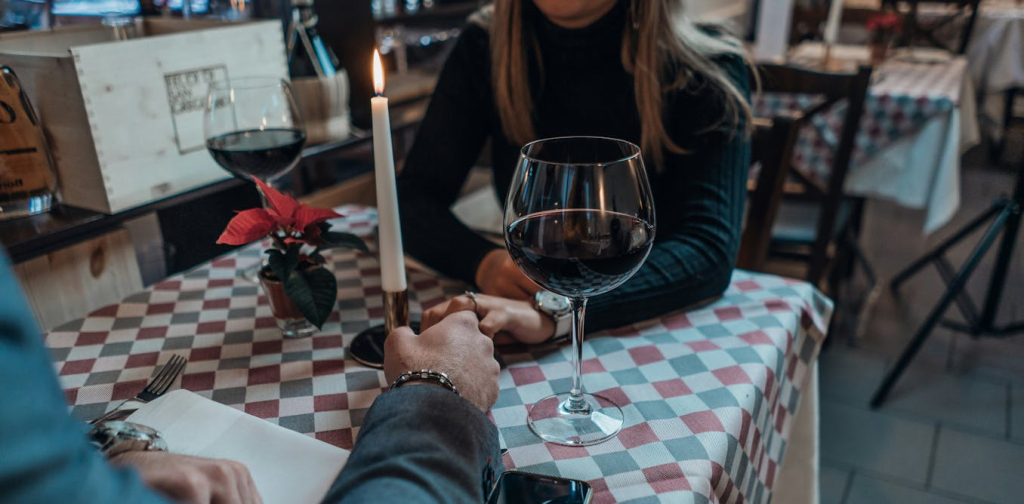 bagaimana-inflasi-memengaruhi-pertemanan-dan-percintaan-kita