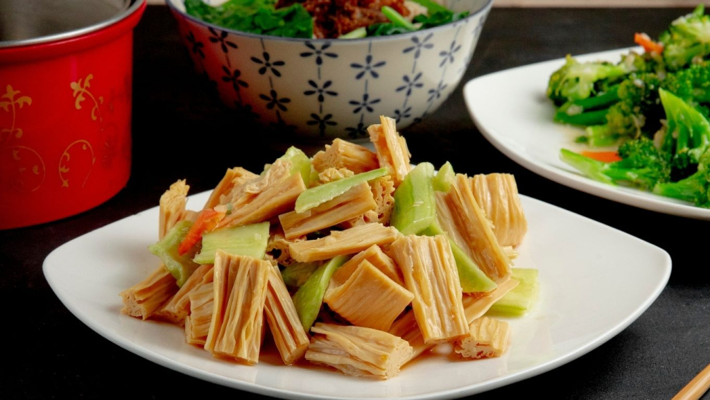 resep-kembang-tahu-kering-paling-mudah,-enak,-dan-nagih-banget!