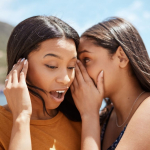 PENTING! Inilah 5 Alasan Kenapa Jangan Menilai Orang dari Zodiaknya!