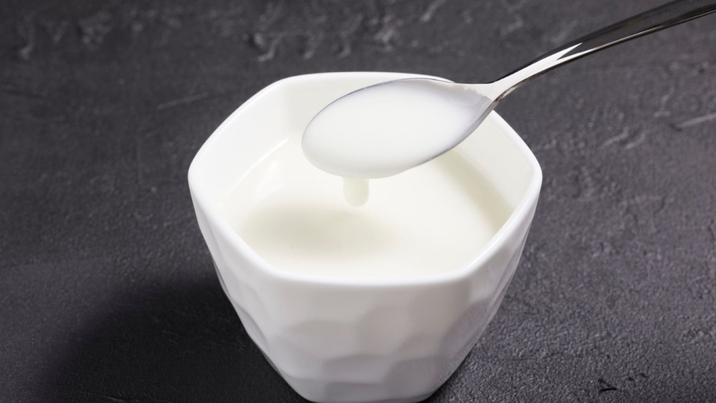 cara-membuat-yogurt-sendiri,-hanya-butuh-2-bahan-ini!