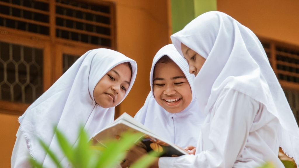 mencetak-generasi-berakhlak:-kisah-inspiratif-pondok-pesantren-sunandrajat