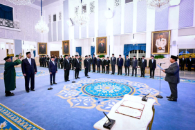 hierarki-simbolik-tahta-dan-“kasta”