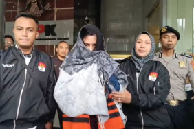 resmi-berompi-oren,-bupati-pekalongan-fadia-bantah-kena-ott