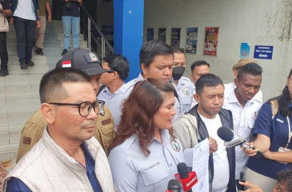 feri-amsari-dilaporkan-ke-polisi-usai-kritik-swasembada-pangan