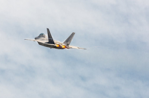 ‘blanket-overflight’-pesawat-militer-as:-pertaruhan-kedaulatan-“bebas-aktif”-indonesia?