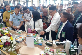 menu-rendang-diganti-ayam-dan-ikan-bagi-jch-embarkasi-palembang