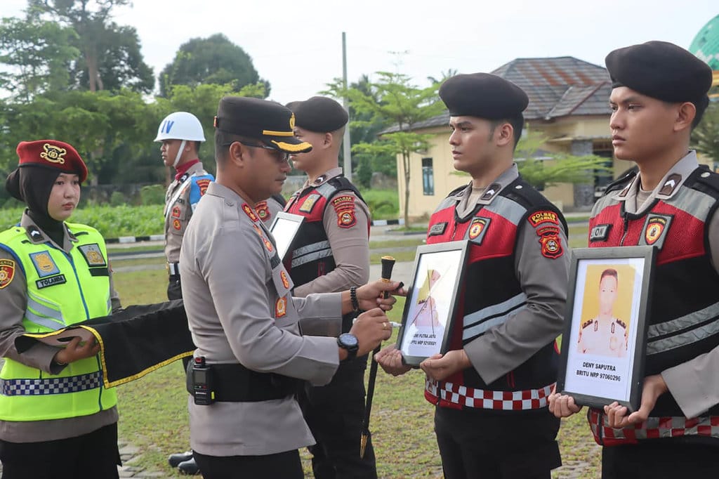 4-polisi-polres-muratara-dipecat-karena-kasus-narkoba-&-desersi