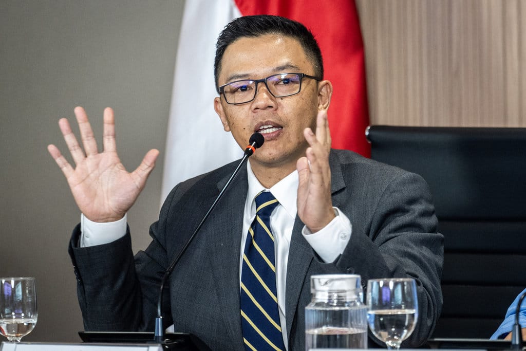 menlu-sugiono:-kapal-perang-as-di-selat-malaka-hanya-patroli