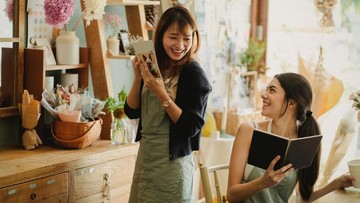 kebiasaan-dilakukan-orang-yang-disukai-banyak-orang-menurut-ahli