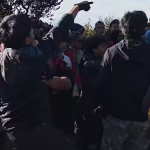 viral-keributan-di-puncak-gunung-lawu-akibat-berebut-spot-foto