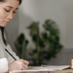 waktu-terbaik-untuk-journaling