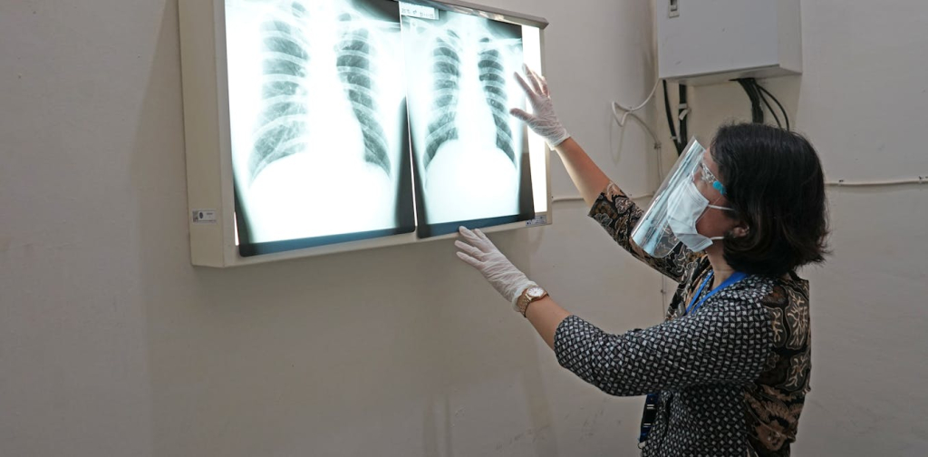 deteksi-tuberkulosis-pakai-ai-cepat-dan-akurat:-mampukah-menjawab-keterbatasan-dokter-di-daerah?
