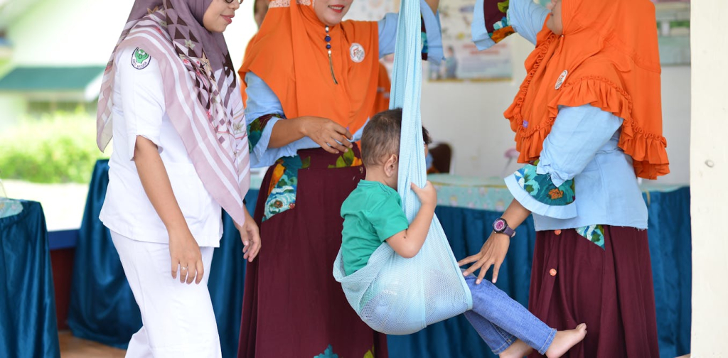 hasil-timbangan-anak-bebani-para-ibu:-cap-negatif-dari-tenaga-posyandu-hambat-kasus-‘stunting’