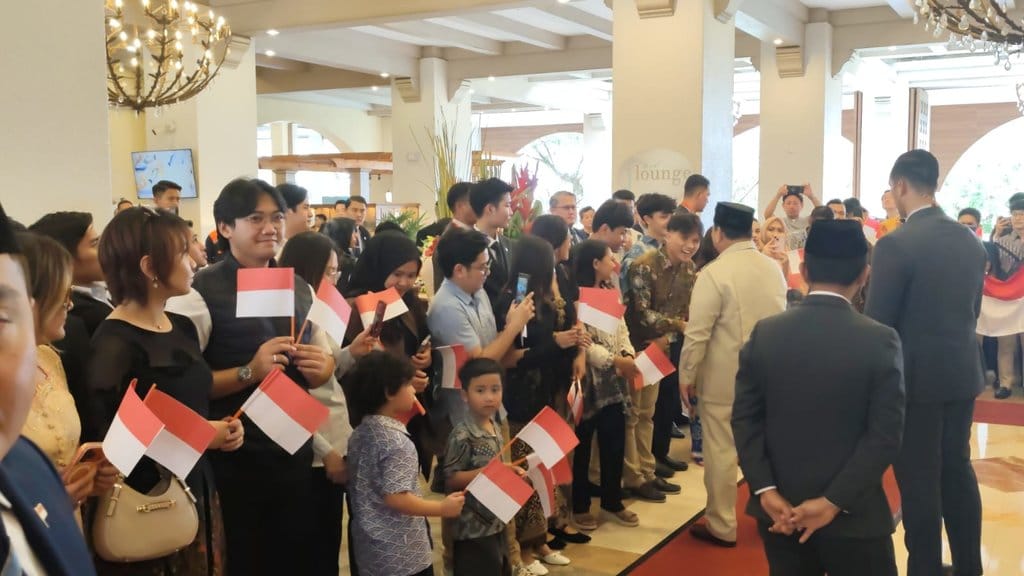 maung-mengaspal-di-filipina,-prabowo-tiba-di-ktt-ke-48-asean
